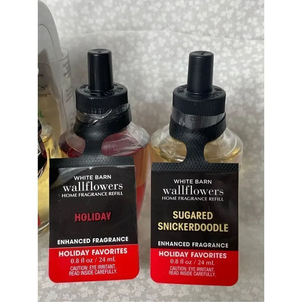 Bath and Body Works Santa Gnome Wallflower with Scent Control and 2 Refills